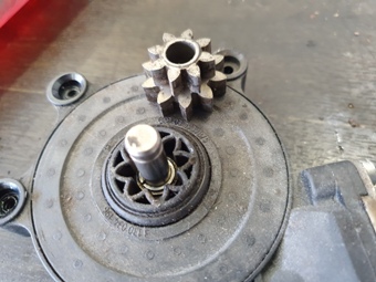 pignon moteur marchepied avec moteur